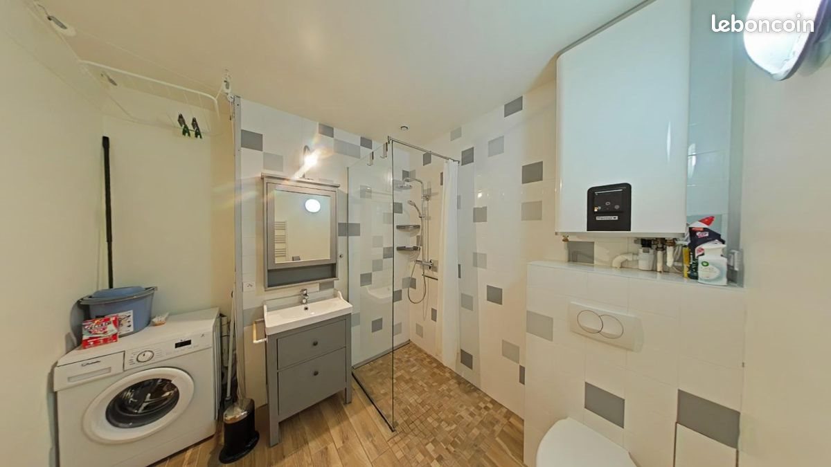 Appartement à louer, 29m², Saint-Etienne