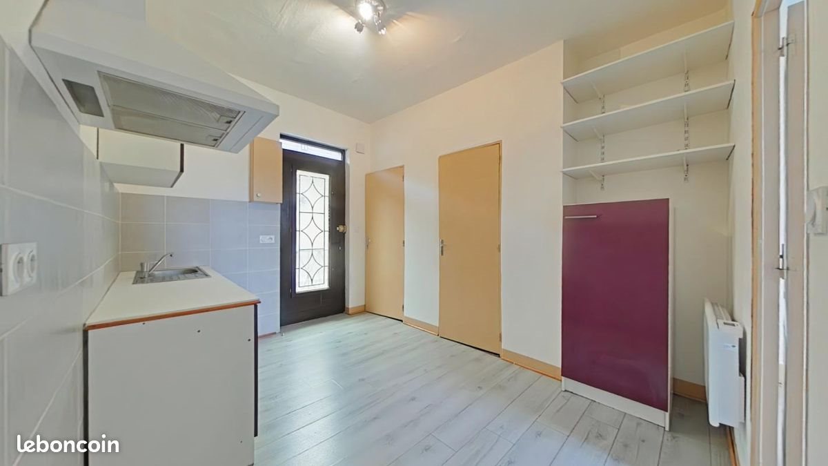 Appartement à louer, 29m², Saint-Etienne