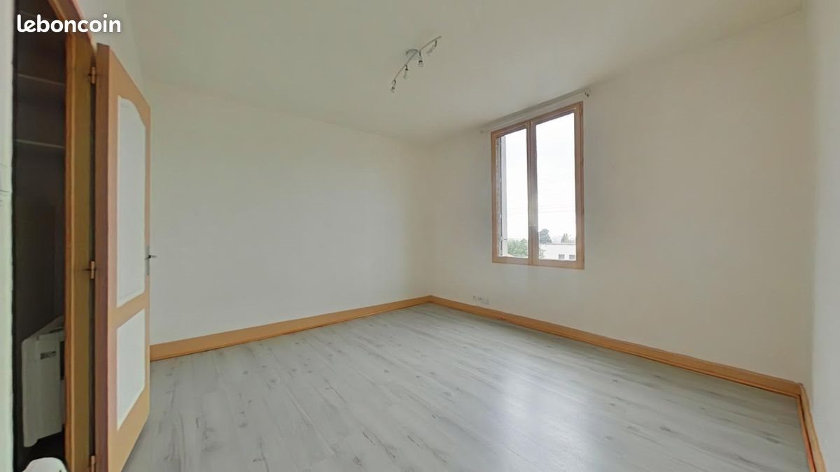 Appartement à louer, 29m², Saint-Etienne