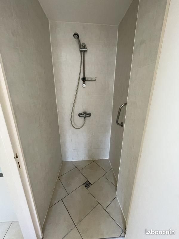 Appartement à louer, 21m², Saint-Etienne