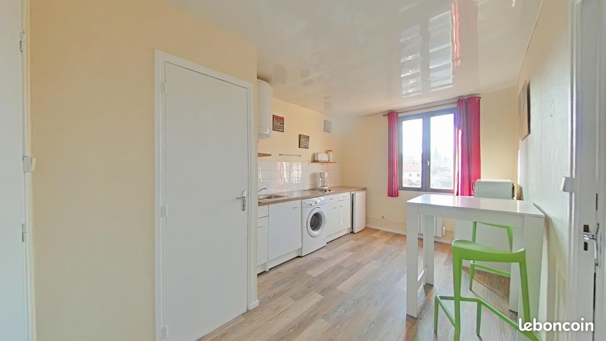 Appartement à louer, 27m², Saint-Etienne