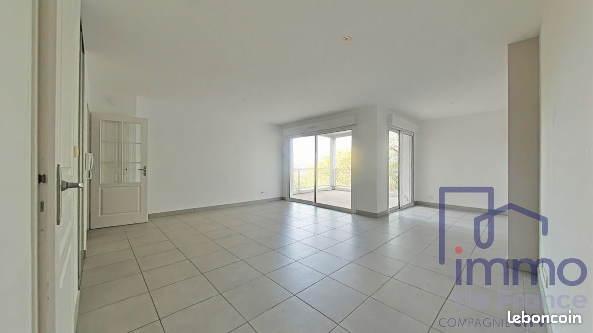 Appartement à vendre, 88m², Saint-Genest-Lerpt