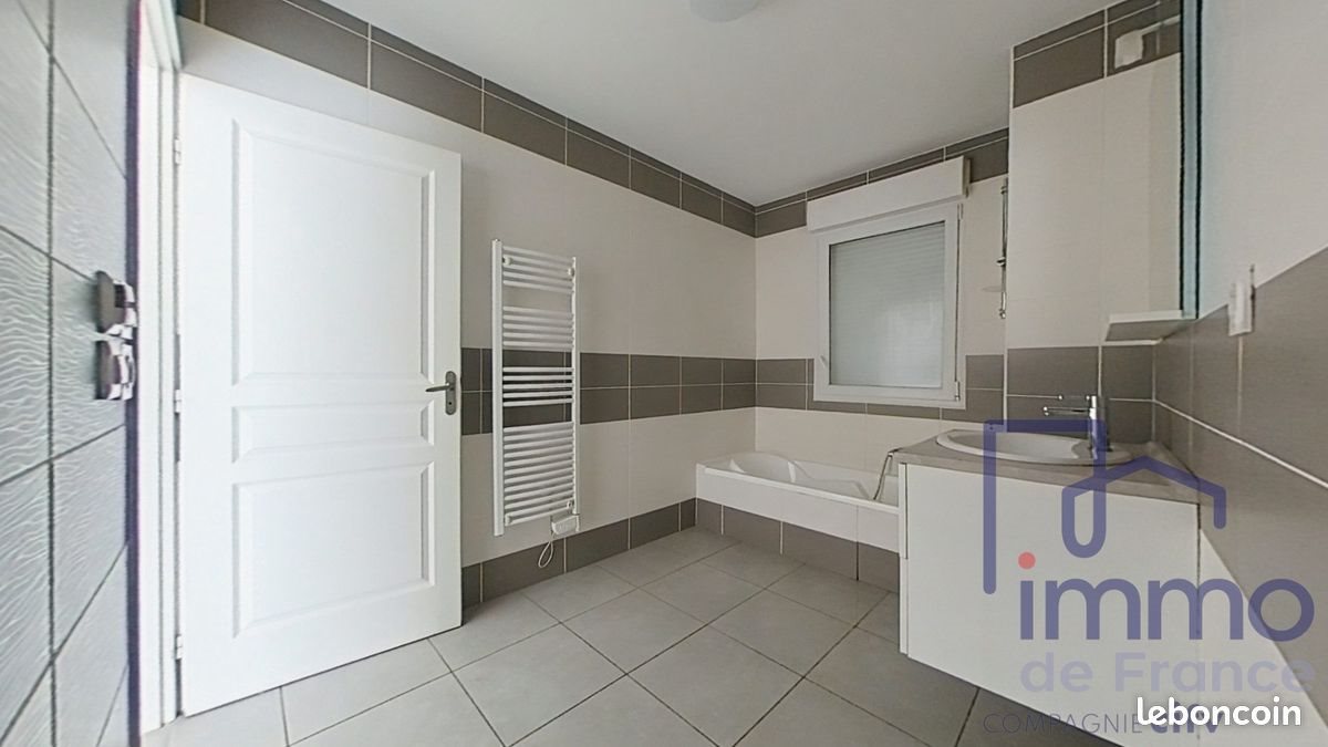 Appartement à vendre, 88m², Saint-Genest-Lerpt
