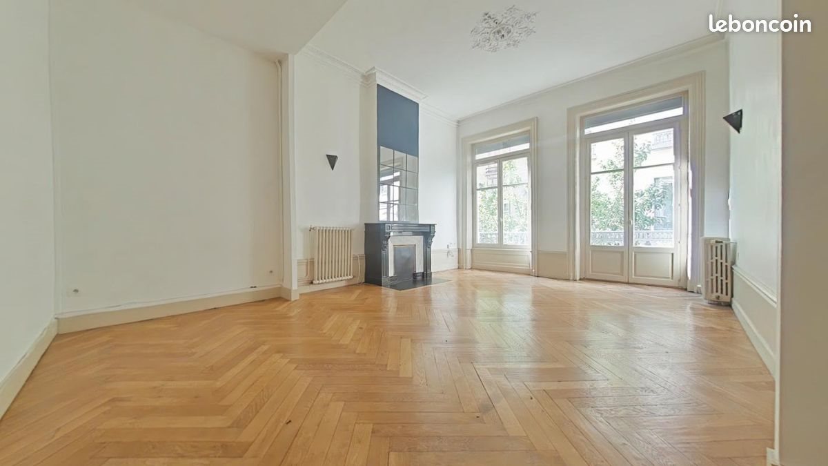 Appartement à louer, 92m², Saint-Etienne