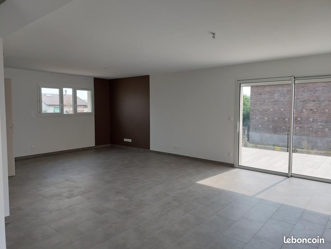 Maison à louer, 126m², Chazelles-sur-Lyon