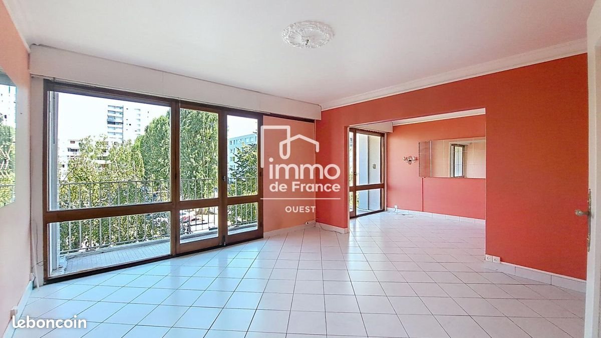 Appartement à vendre, 85m², Laval