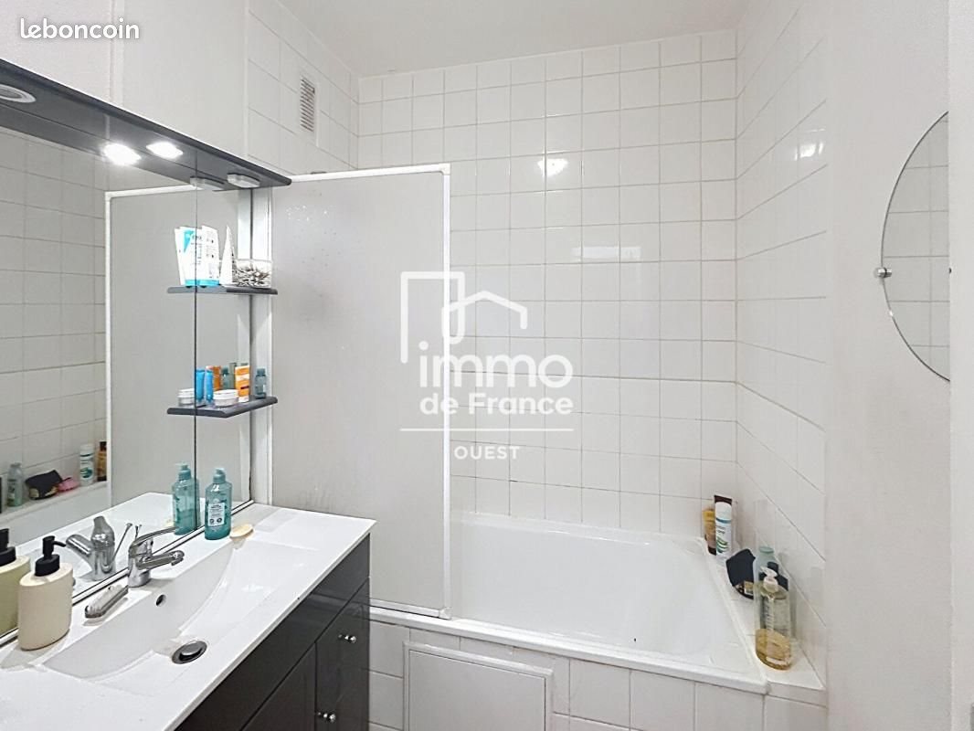 Appartement à vendre, 48m², Laval