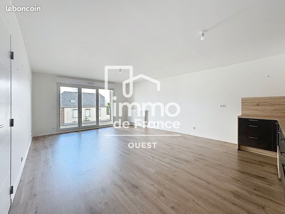 Appartement à louer, 74m², Louverné