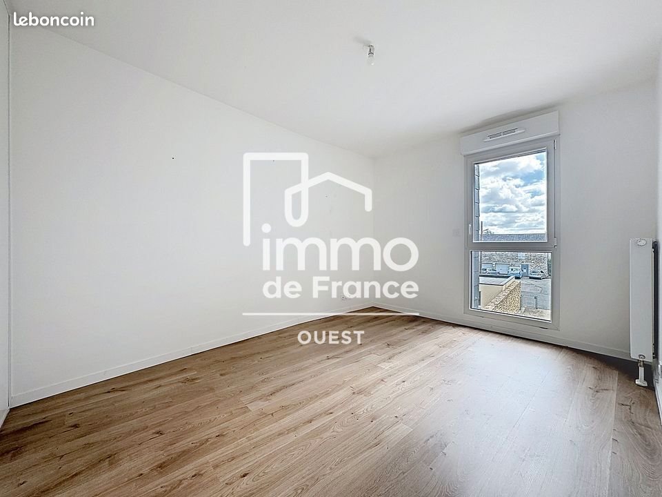 Appartement à louer, 74m², Louverné