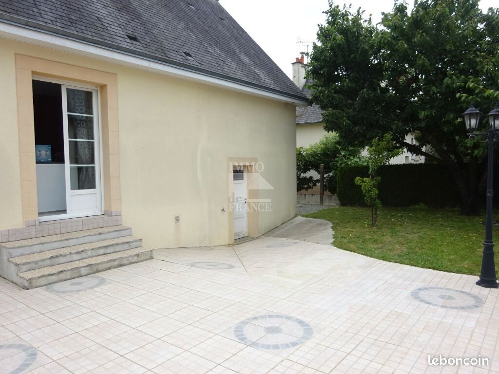 Maison à louer, 101m², Évron