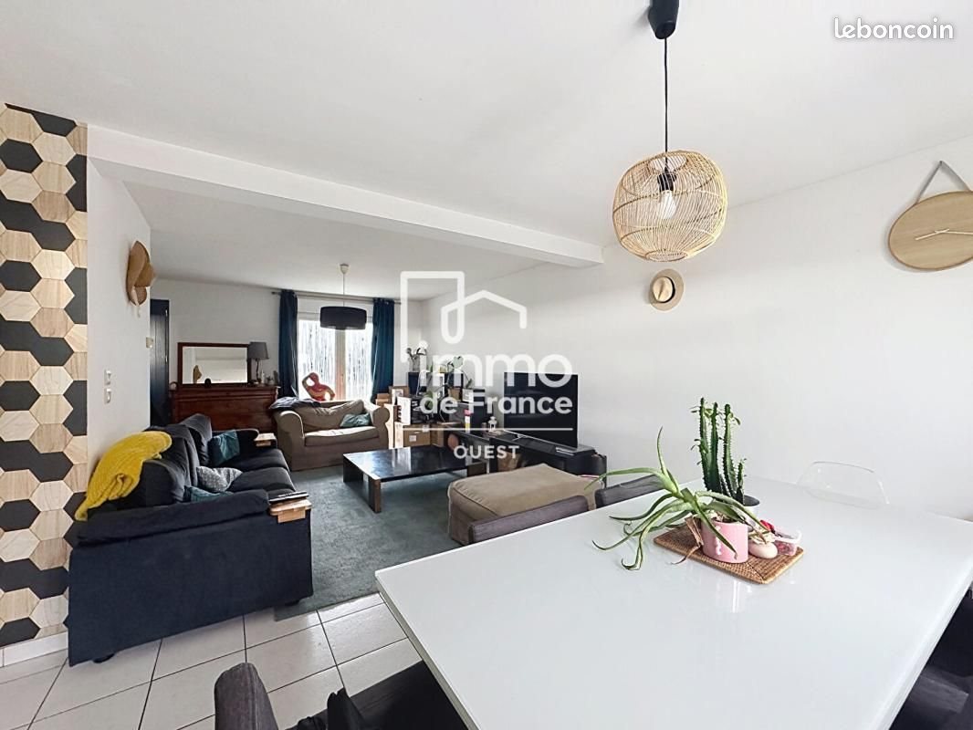 Maison à louer, 117m², Laval