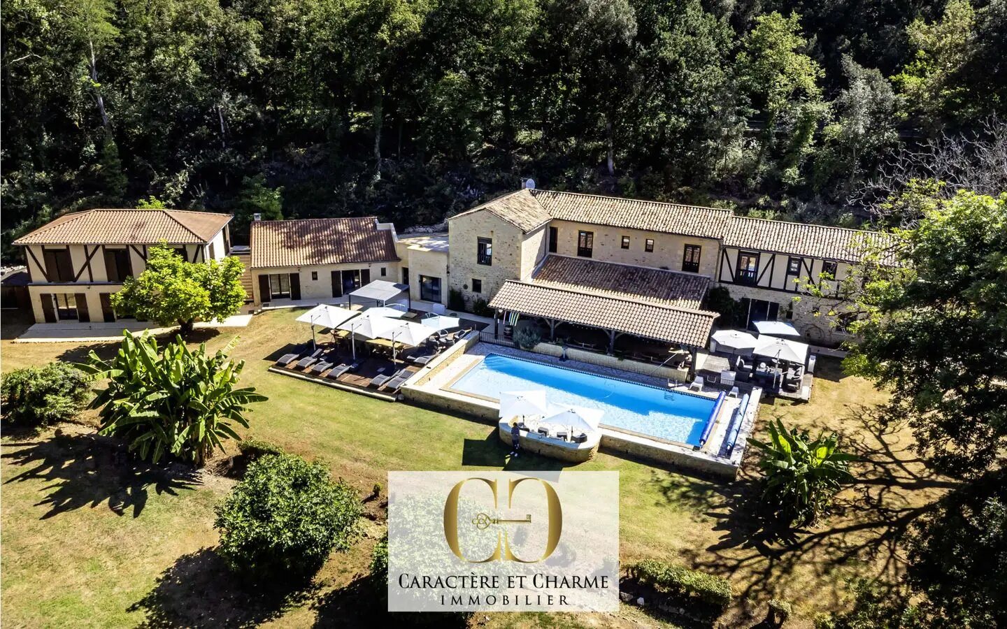 Maison à vendre, 1300m², Sarlat-la-Canéda