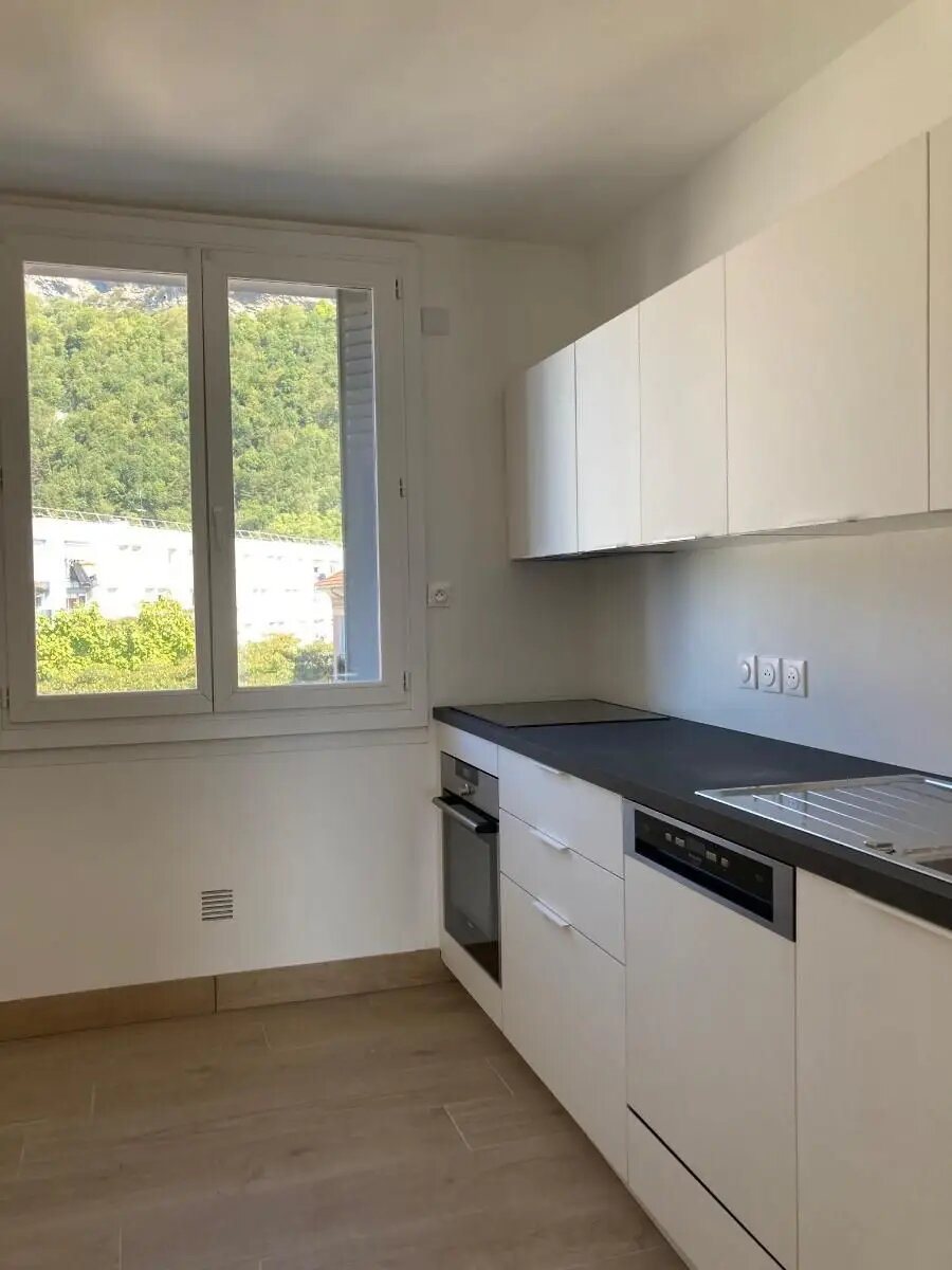 Appartement à louer, 59m², Saint-Martin-le-Vinoux