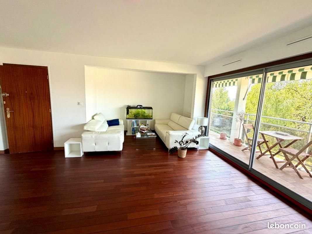 Appartement à louer, 86m², Prévessin-Moëns