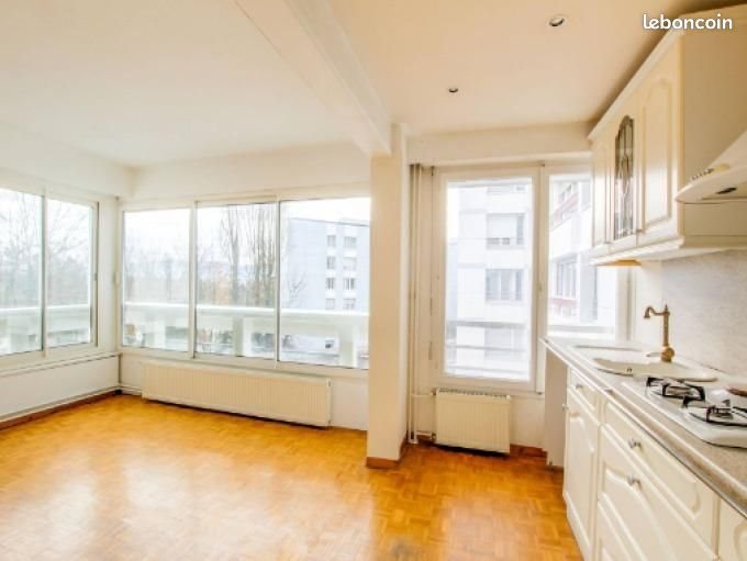 Appartement à louer, 46m², Saint-Genis-Pouilly