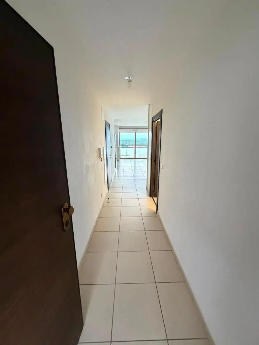 Appartement à louer, 73m², Péron