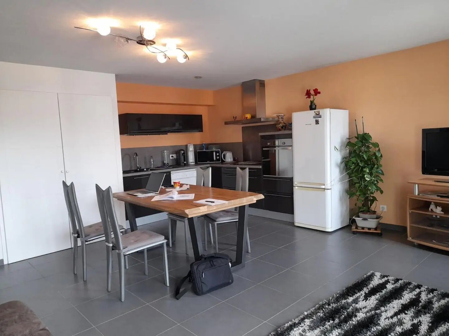 Appartement à louer, 71m², Fontaine