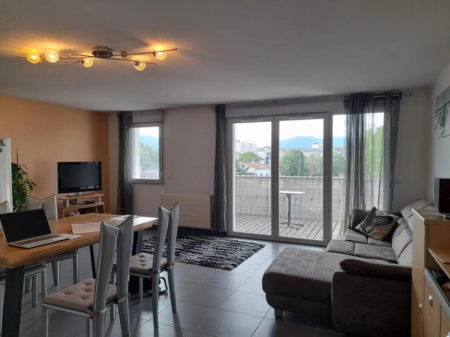 Appartement à louer, 71m², Fontaine