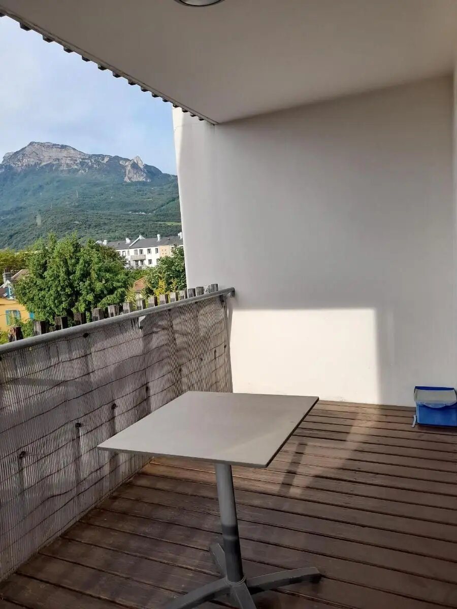 Appartement à louer, 71m², Fontaine