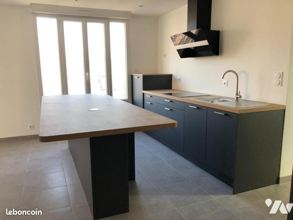 Appartement à louer, 75m², Coutances
