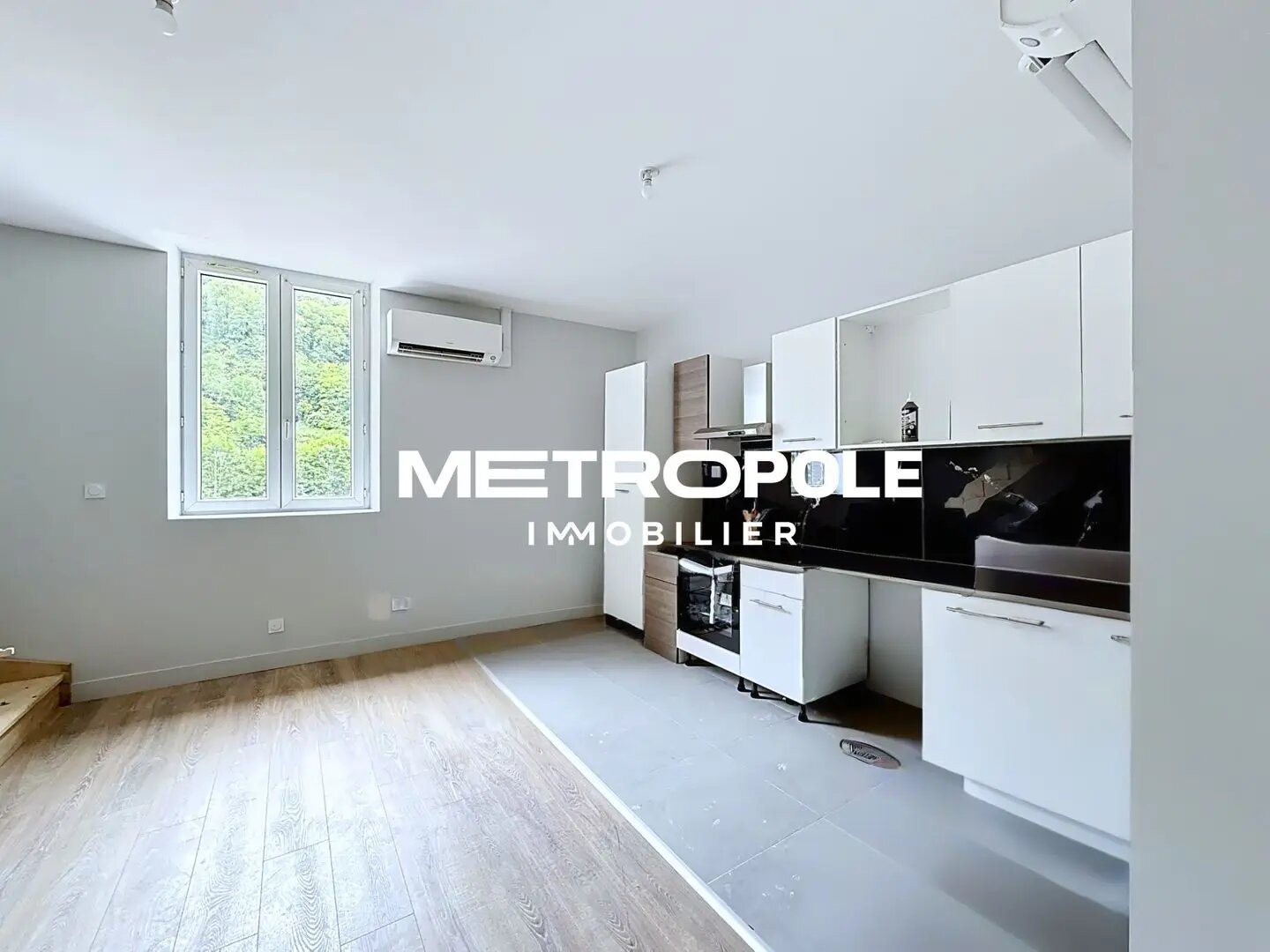 Appartement à louer, 67m², Tenay