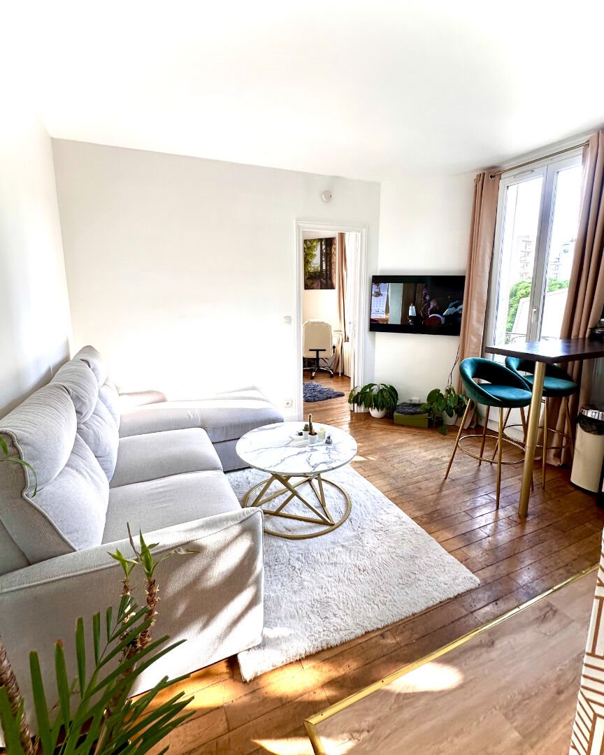 Appartement à louer, 30m², Courbevoie