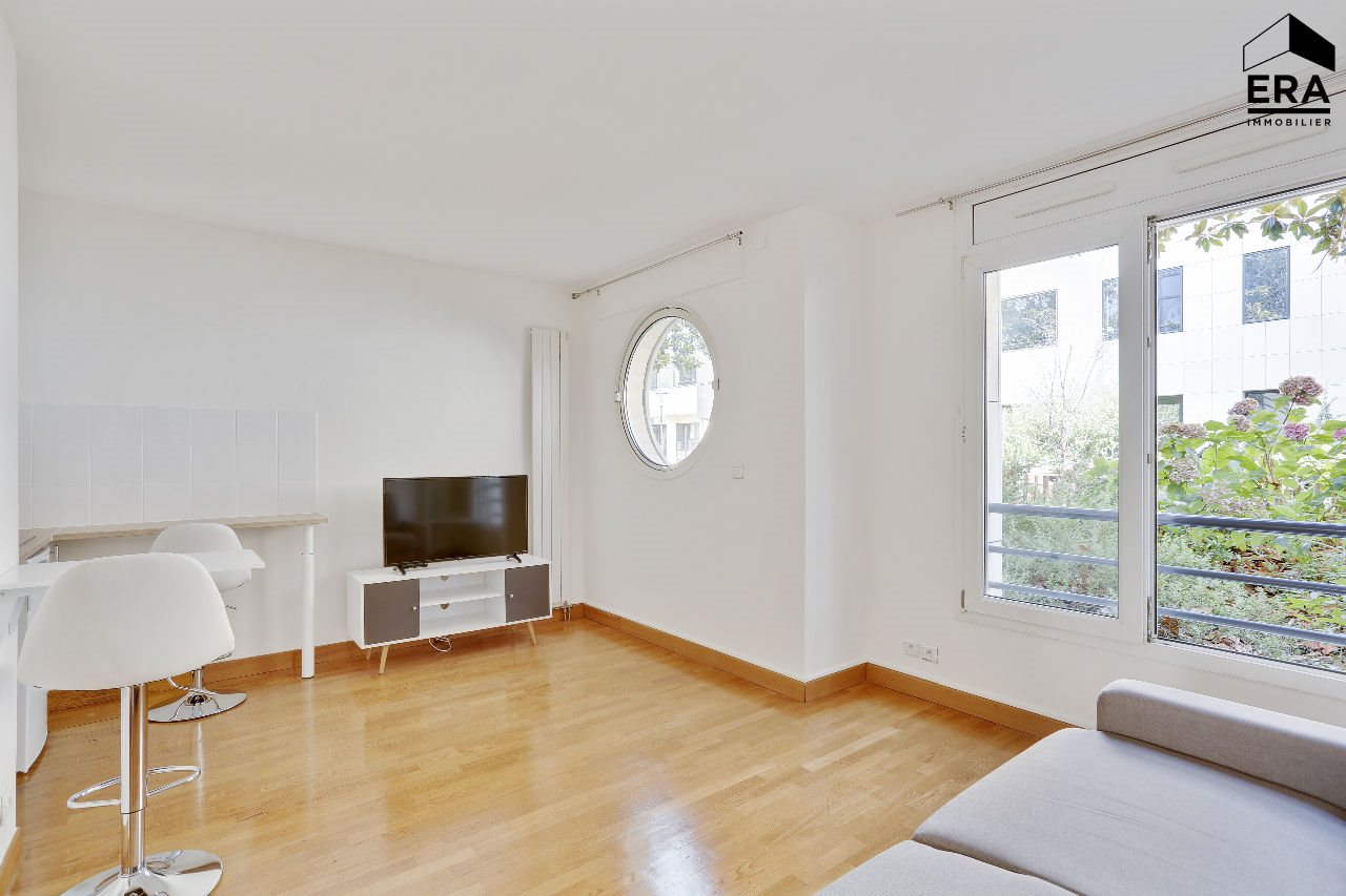 Appartement à louer, 26m², Courbevoie