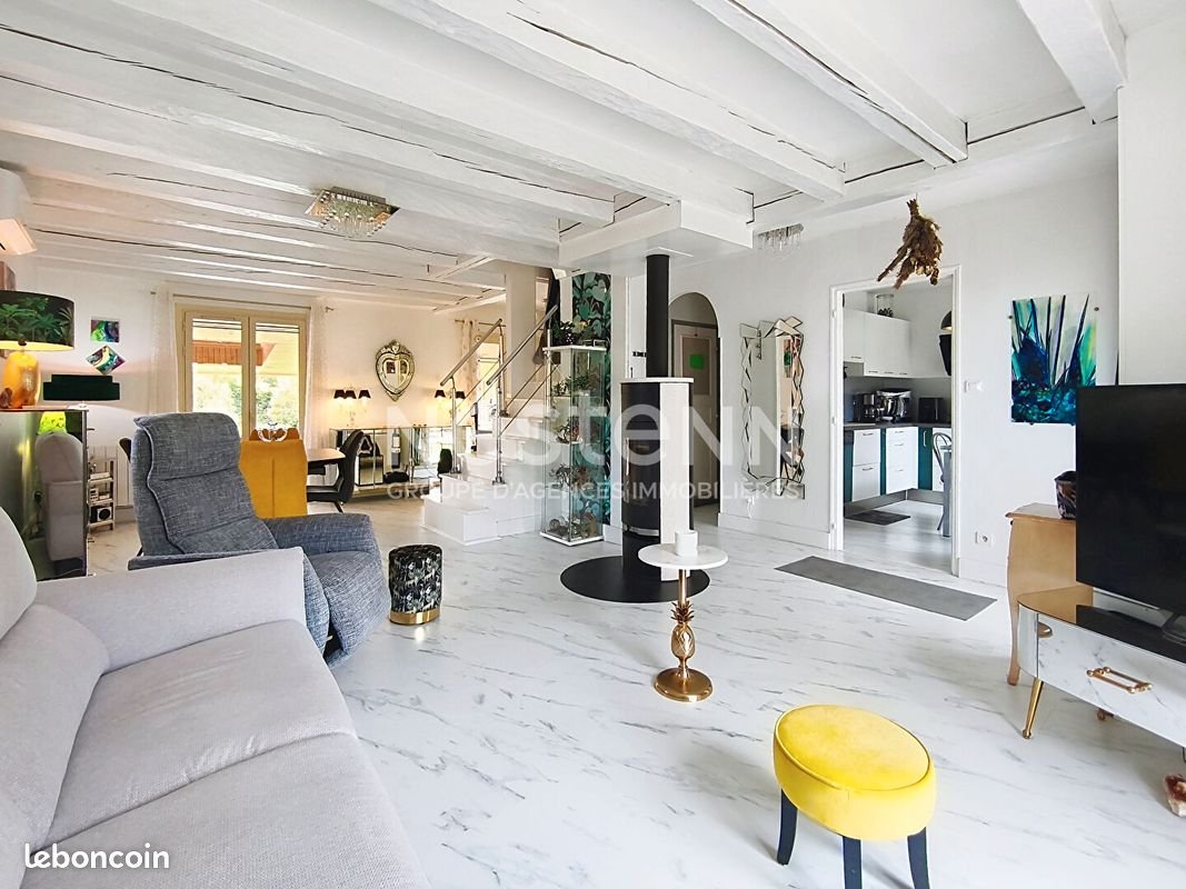 Maison à vendre, 115m², Ussac