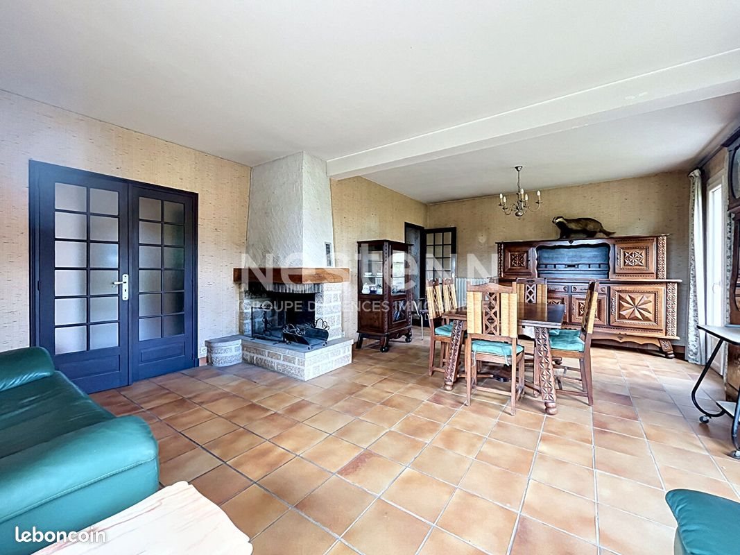 Maison à vendre, 167m², Saint-Germain-les-Vergnes
