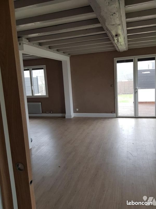 Maison à louer, 107m², Saint-Contest