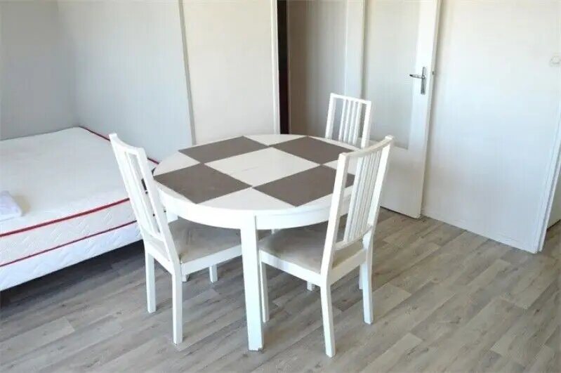 Appartement à louer, 26m², Saint-Julien-les-Villas