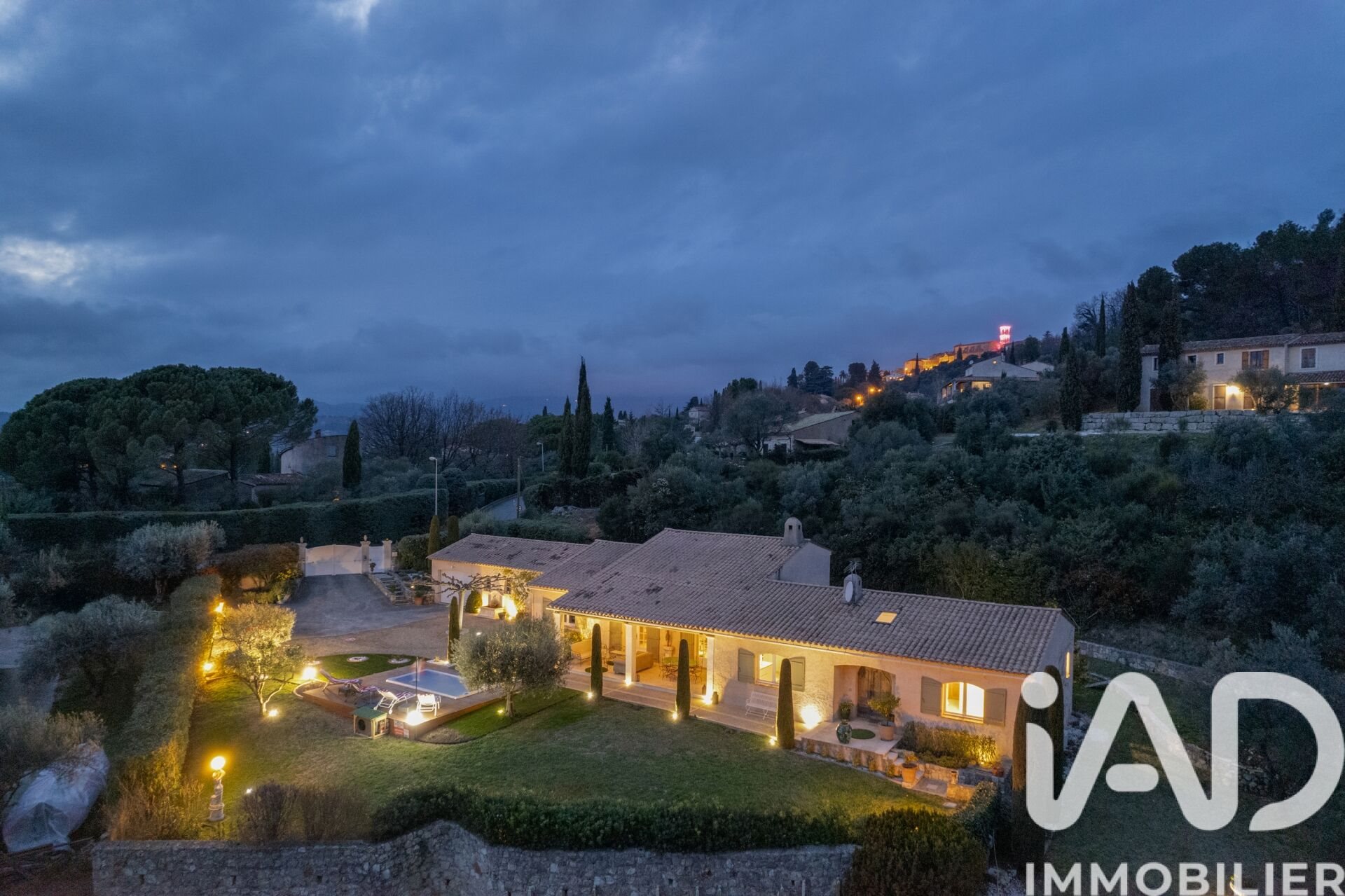 Maison à vendre, 187m², Tourrettes