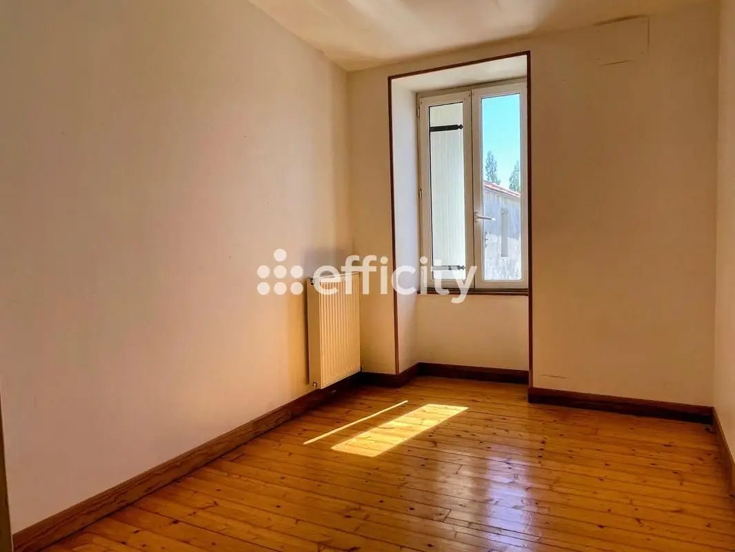 Maison à vendre, 120m², Thairé