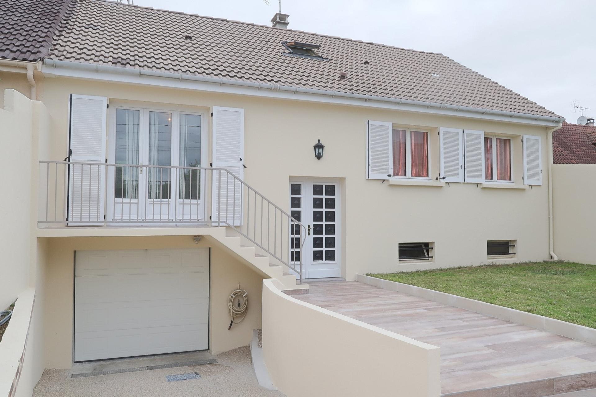 Maison à vendre, 170m², La Ville-du-Bois