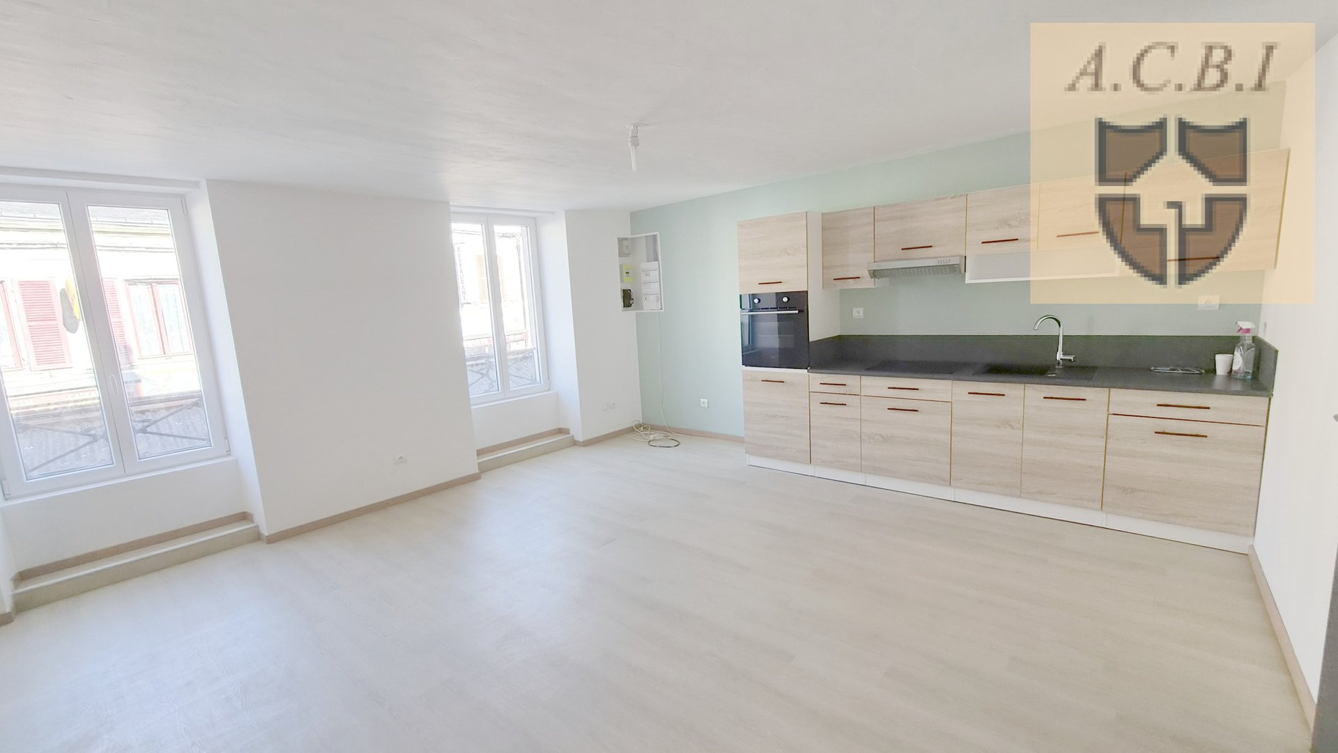 Maison à louer, 51m², Oucques