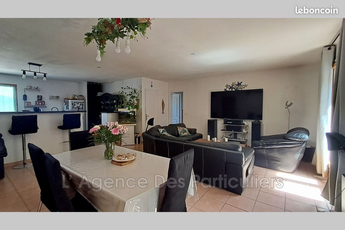 Maison à vendre, 102m², Figanières