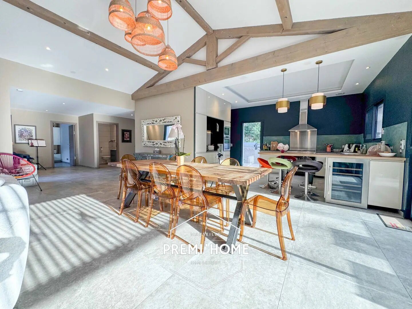 Maison à vendre, 276m², Saint-Marc-Jaumegarde