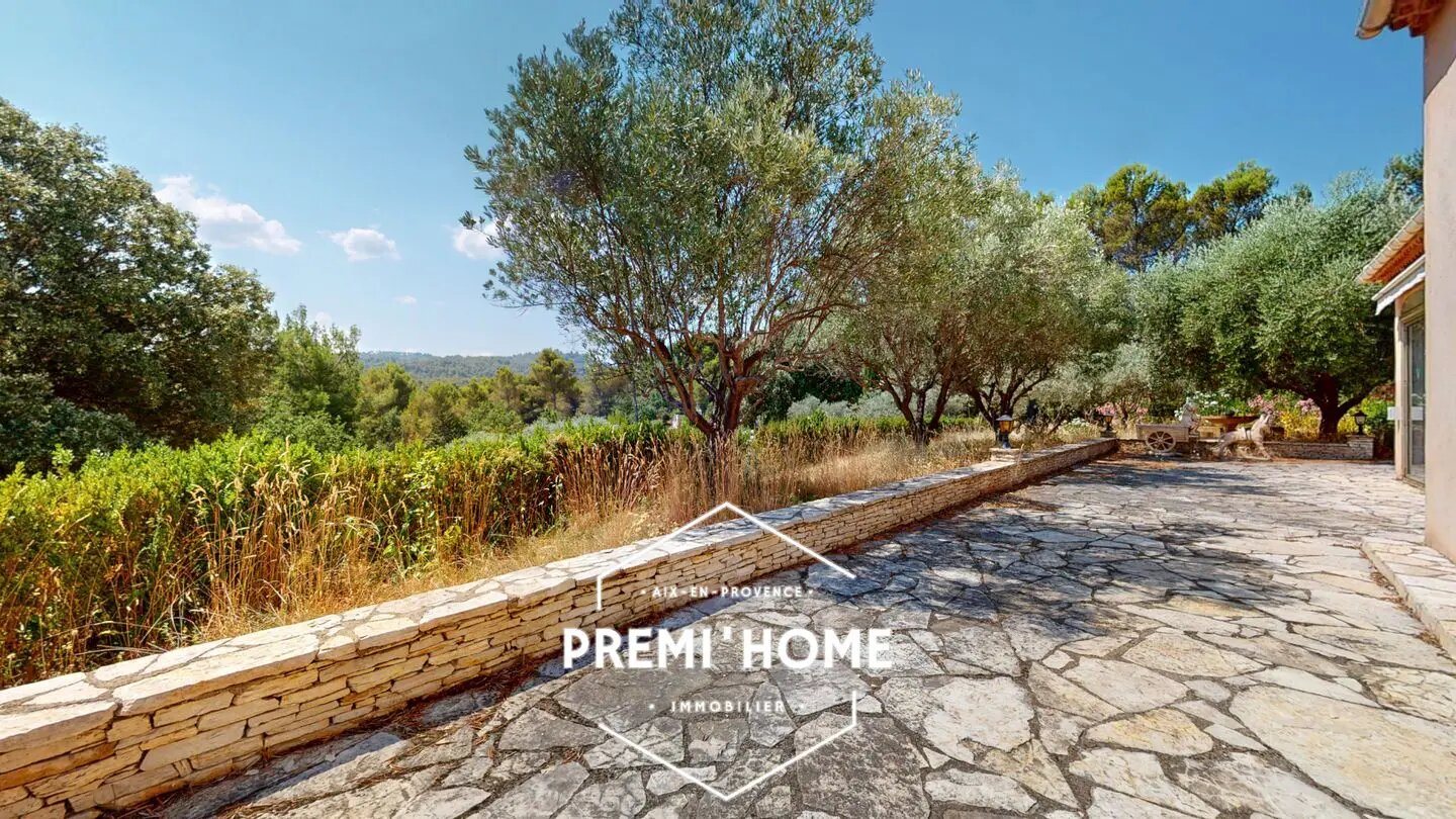 Maison à vendre, 151m², Peyrolles-en-Provence
