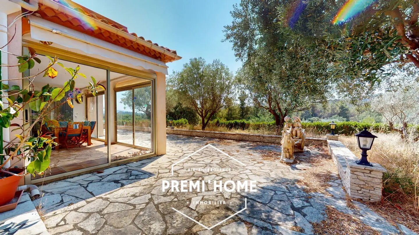 Maison à vendre, 151m², Peyrolles-en-Provence