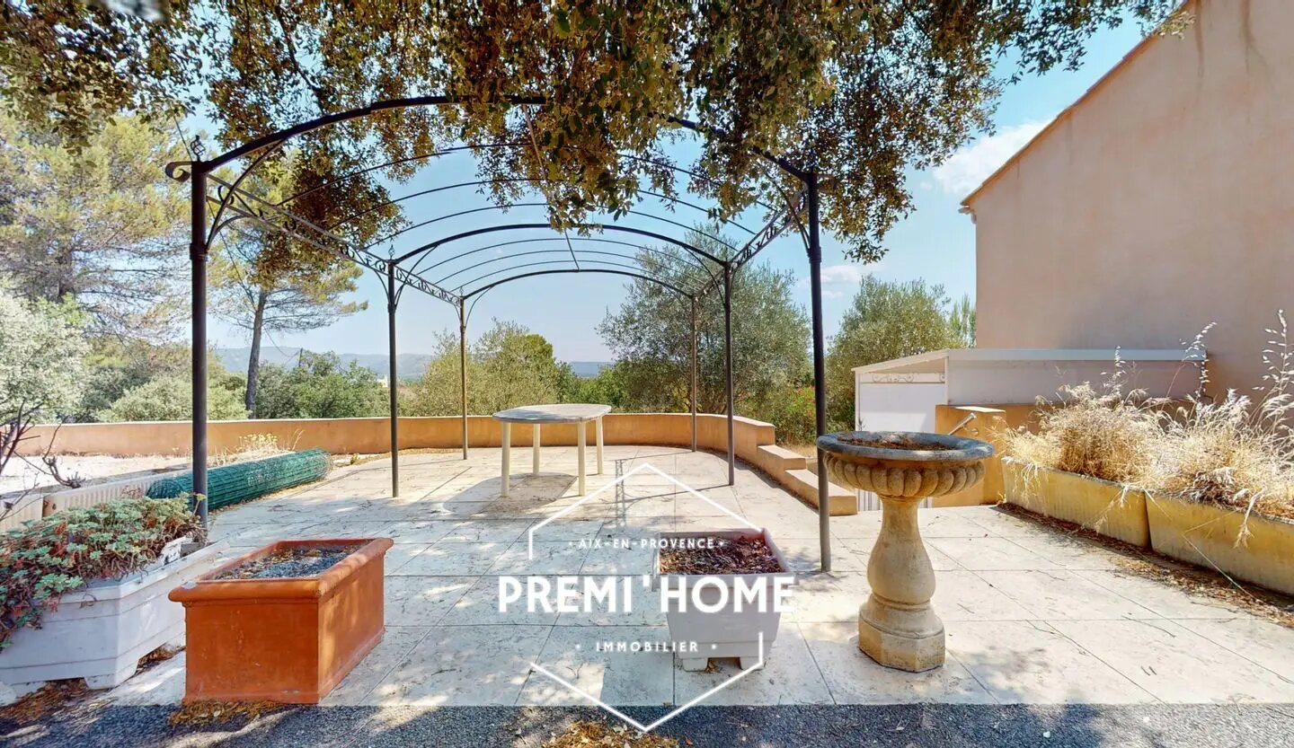 Maison à vendre, 151m², Peyrolles-en-Provence