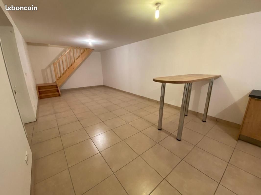 Maison à louer, 101m², Livron-sur-Drôme