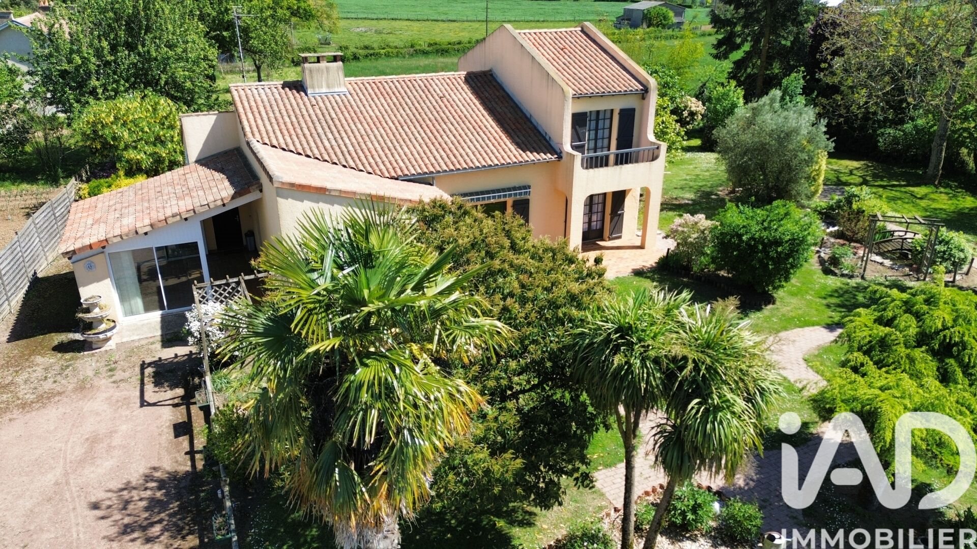 Maison à vendre, 132m², Fleuré