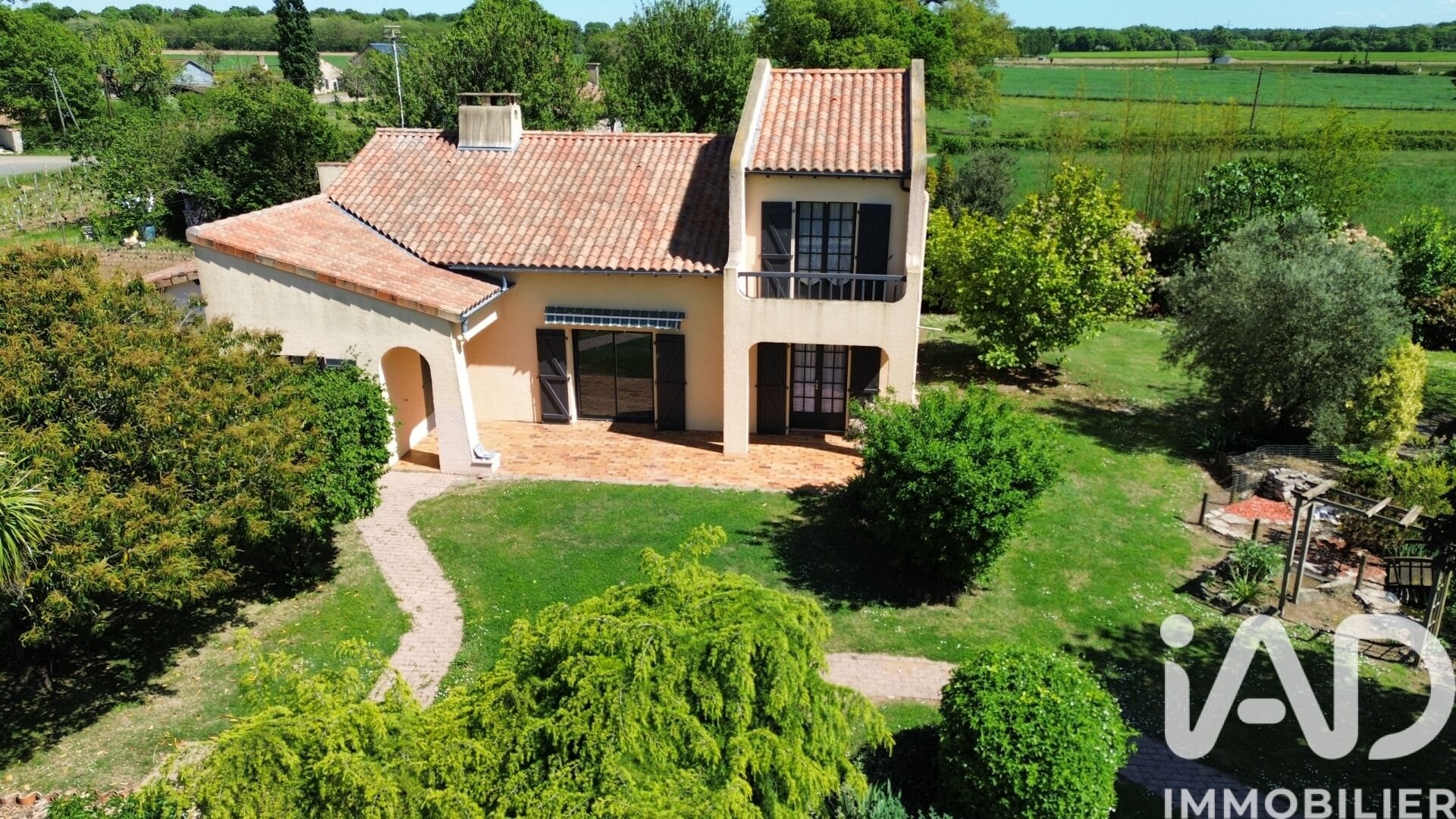 Maison à vendre, 132m², Fleuré