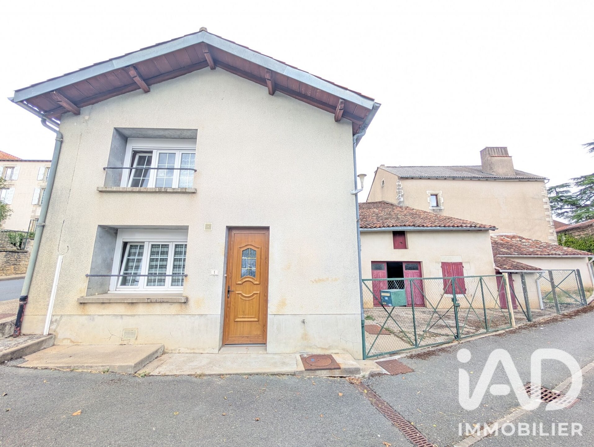 Maison à vendre, 87m², Nieuil-l'Espoir