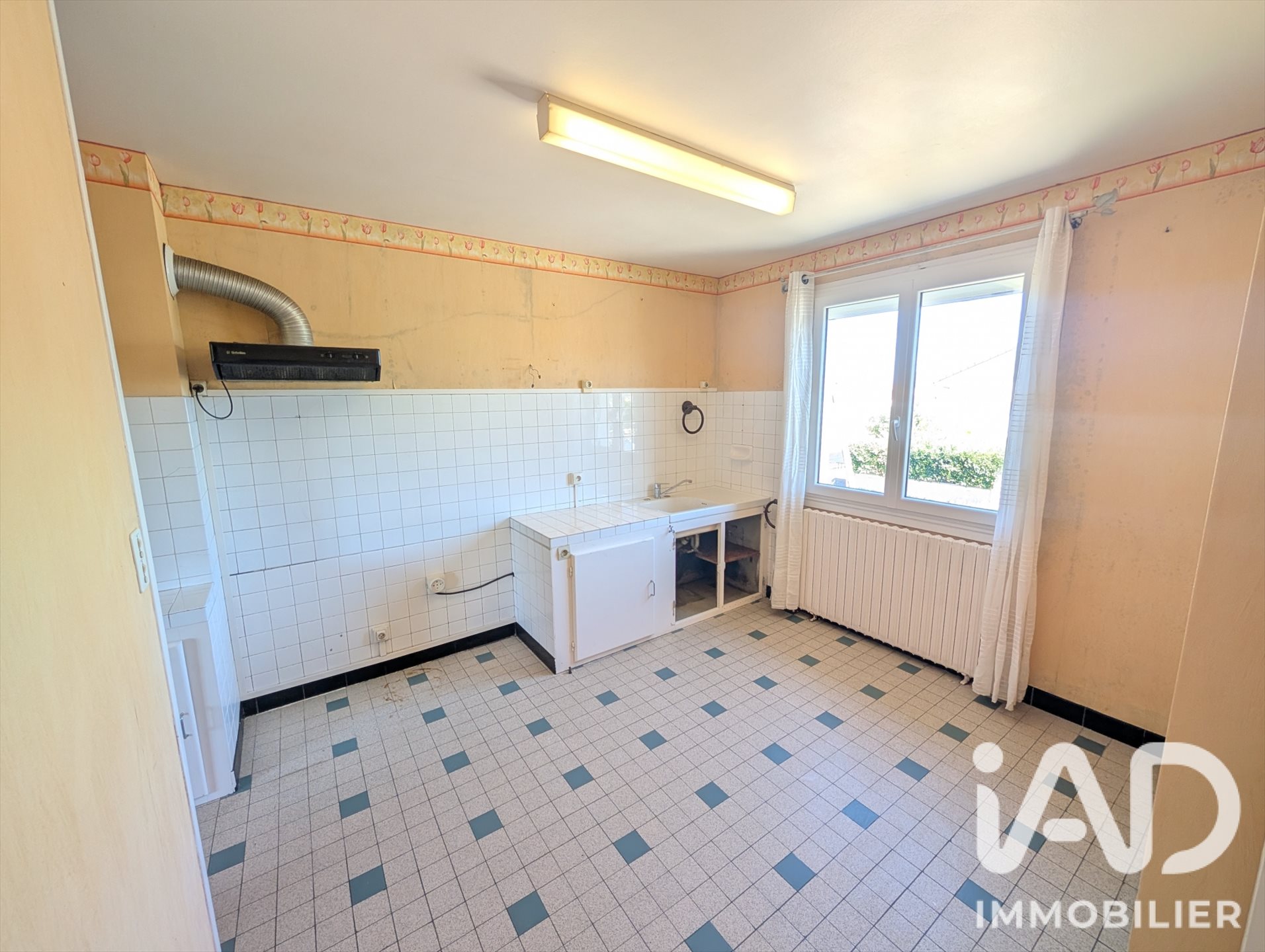 Maison à vendre, 75m², Lussac-les-Châteaux