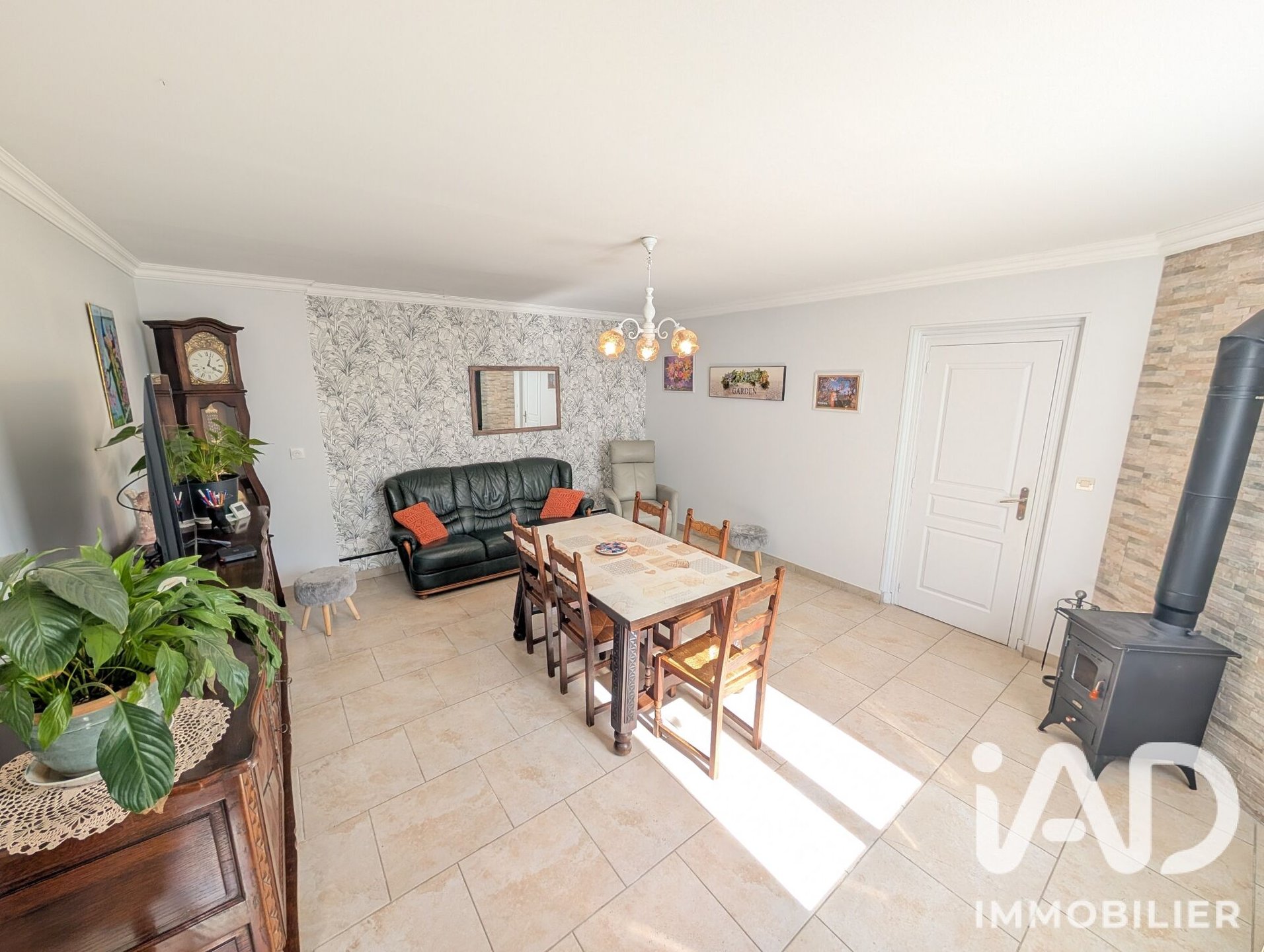 Maison à vendre, 147m², Chapelle-Viviers