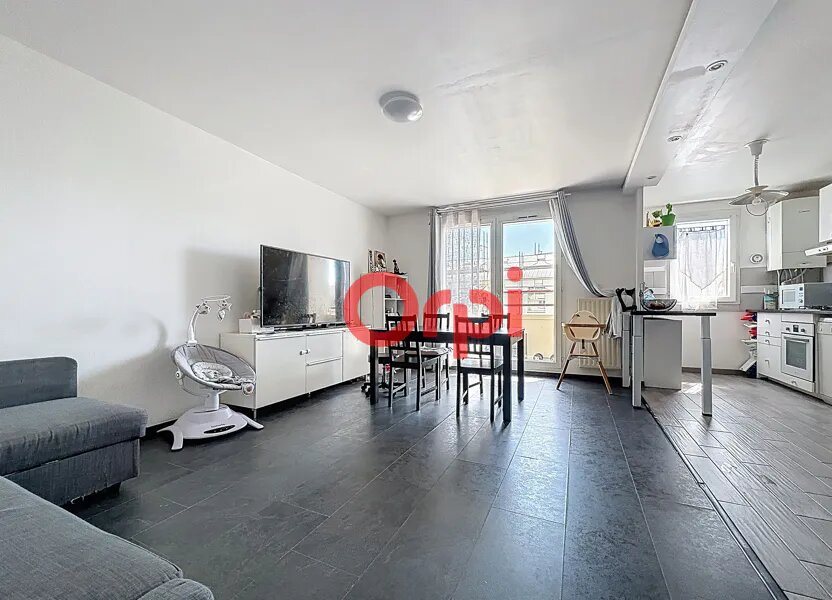 Appartement à vendre, 61m², Évry-Courcouronnes