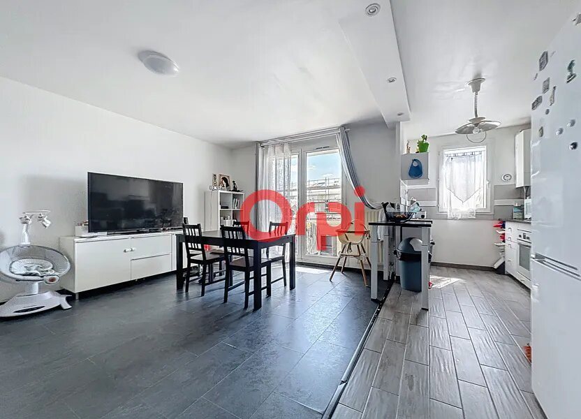 Appartement à vendre, 61m², Évry-Courcouronnes