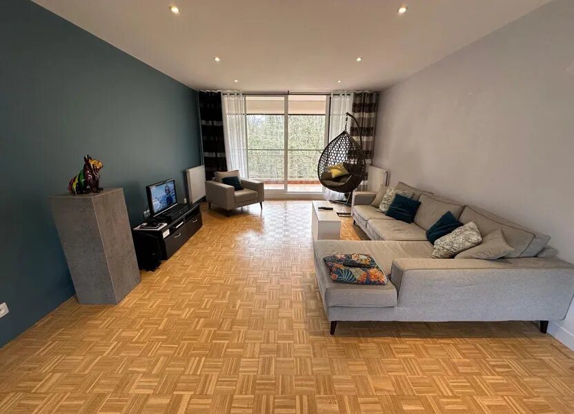 Appartement à louer, 98m², Vaux-le-Pénil