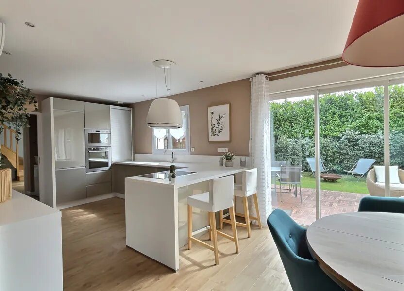 Maison à vendre, 165m², Lisses